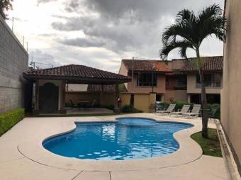 Venta de casa ubicada en  San José, Santa Ana, Santa Ana