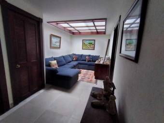 Preciosa casa a la venta A.L. 22-494