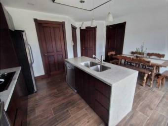 Preciosa casa a la venta A.L. 22-494