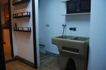 Bella y Cómoda  Casa  en Venta, SanAntonio  CG-21-1520