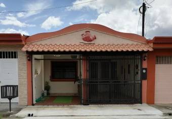 se vende casa en giralda Alajuela excelente ubicación  21-133