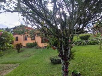 MLS-21-2213 VENTA CASA VERBENA NORTE TURRIALBA 