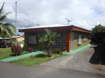 Bonita casa en  Venta, Guapiles  CG-20-1183