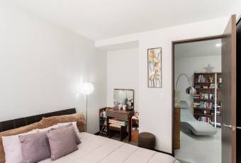 Preciosa casa contemporánea en Escazú, 245m2 de construcción.