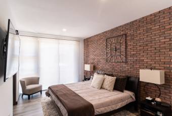 Preciosa casa contemporánea en Escazú, 245m2 de construcción.