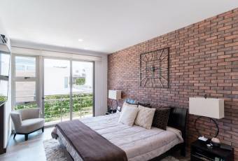 Preciosa casa contemporánea en Escazú, 245m2 de construcción.