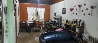 Moderna casa familiar  en Venta, Guapiles   CG-21-1931