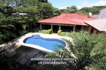 CR Santa Ana venta casa con piscina / gran jardin