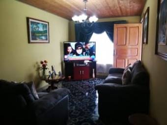 Hermosa casa en venta en un terreno de 735m2 Hermosa casa en venta en un terreno de 735m2