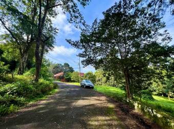 Lote residencial Aves del Paraíso San Rafael de Heredia #1166