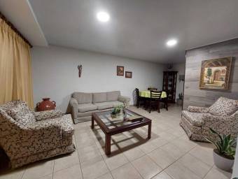 Casa en Venta en Alajuela, Alajuela. RAH 22-1792