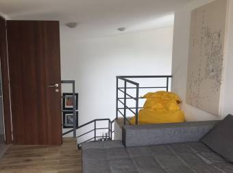 En venta amplio y moderno apartamento en Heredia cerca Real Cariari