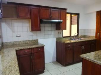 Se vende espaciosa casa con patio en a 1 km de brigestone belen san antonio 23-495