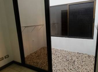 Se vende espaciosa casa con patio en a 1 km de brigestone belen san antonio 23-495