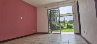 Se vende hermosa casa en Tibás en condominio, 3 hab