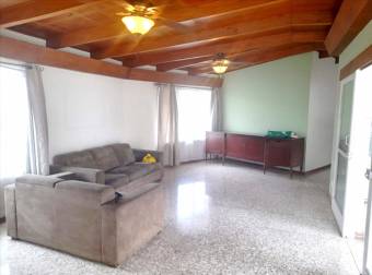 Se Vende Casa de una planta en Rohrmoser, San José 