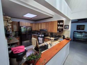 MLS-23-654 VENTA CASA SAN RAFAEL ESCAZU