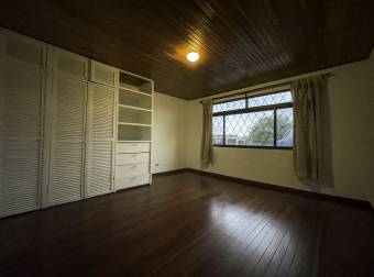 VENTA DE CASA EN LOS YOSES, SAN JOSÉ