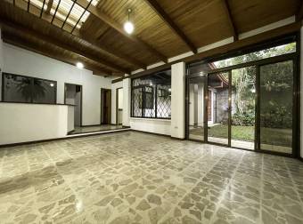 VENTA DE CASA EN LOS YOSES, SAN JOSÉ