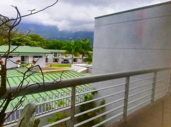 Se alquila espaciosa casa con su propia terraza bbq en Bello Horizonte Escazu 23-437