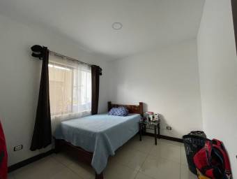 se alquila casa con patio en el coyol alajuela 23-730