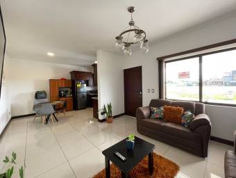 se alquila casa con patio en el coyol alajuela 23-730