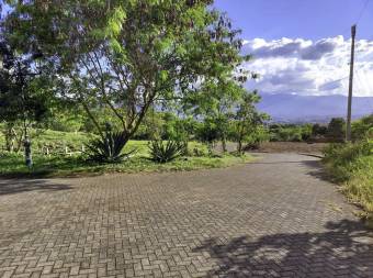 VENTA LOTE CON VISTA PANORÁMICA EN SAN RAFAEL DE HEREDIA