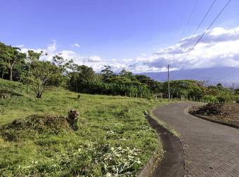 VENTA LOTE CON VISTA PANORÁMICA EN SAN RAFAEL DE HEREDIA