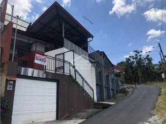 En venta casa de habitación ubicada en el centro de Naranjo