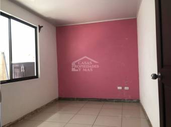 En venta casa de habitación ubicada en el centro de Naranjo