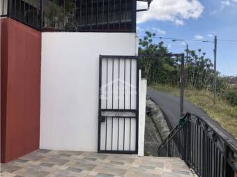 En venta casa de habitación ubicada en el centro de Naranjo