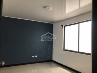 En venta casa de habitación ubicada en el centro de Naranjo