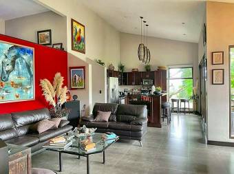 Furnished Contemporary House with View in Gated Community Valle Escondido, Santa Ana