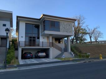 Casa en Venta en Ulloa, Heredia. RAH 23-704