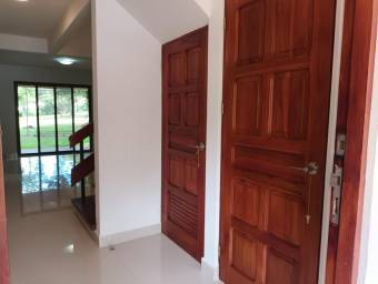 Casa en Venta en Belén, Heredia. RAH 23-701