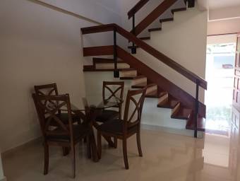 Casa en Venta en Belén, Heredia. RAH 23-701