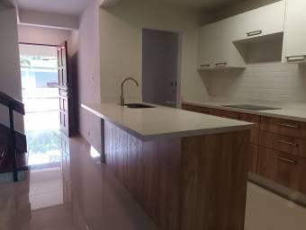 Casa en Venta en Belén, Heredia. RAH 23-701