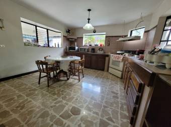 CityMax  Costa Rica vende amplia Casa en Curridabat Granadilla