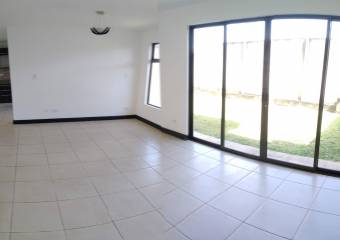 En Venta hermosa casa en condominio en Los Sitios de Moravia San Jose