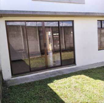 En Venta hermosa casa en condominio en Los Sitios de Moravia San Jose