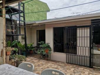 Casa en Venta en San Rafael, Heredia. RAH 23-685