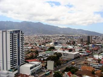 Venta Apartamento Torres Los Yoses (REBAJADO)