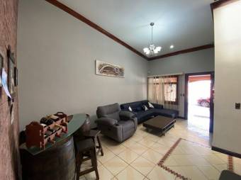 MLS-23-660 VENTA CASA TRES RIOS CARTAGO