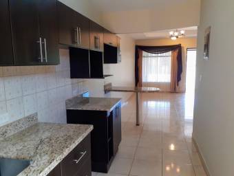 Casa en Venta en Cartago Centro. RAH 22-1048