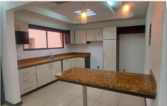 Venta de casa ubicada en Heredia, Mercedes Sur