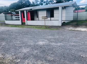 Bonita y Comoda casa familiar en Guapiles,  En Venta    CG-23-683