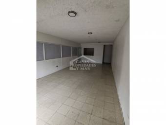 SE ALQUILA LOCAL COMERCIAL EN SAN JOSE CENTRO