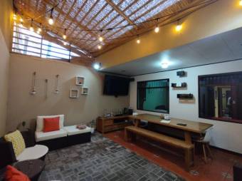 MLS-24-603 VENTA CASA MORAVIA SAN JOSE