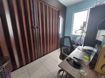 Se vende casa en Condominio de San Pablo de Heredia 24-158