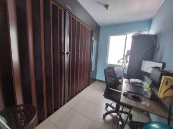 Se vende casa en Condominio de San Pablo de Heredia 24-158